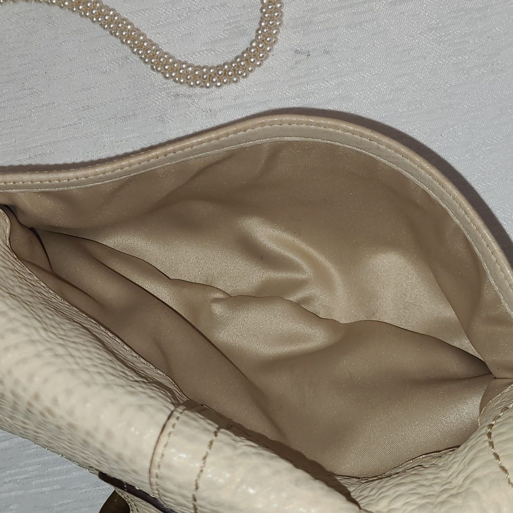 Leather Coach shoulder bag - Picture 9 of 11